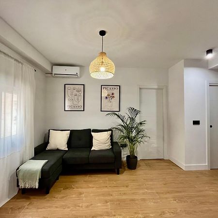 Piso Picasso, Modern Apartment In The Heart Of Malaga City Exterior foto