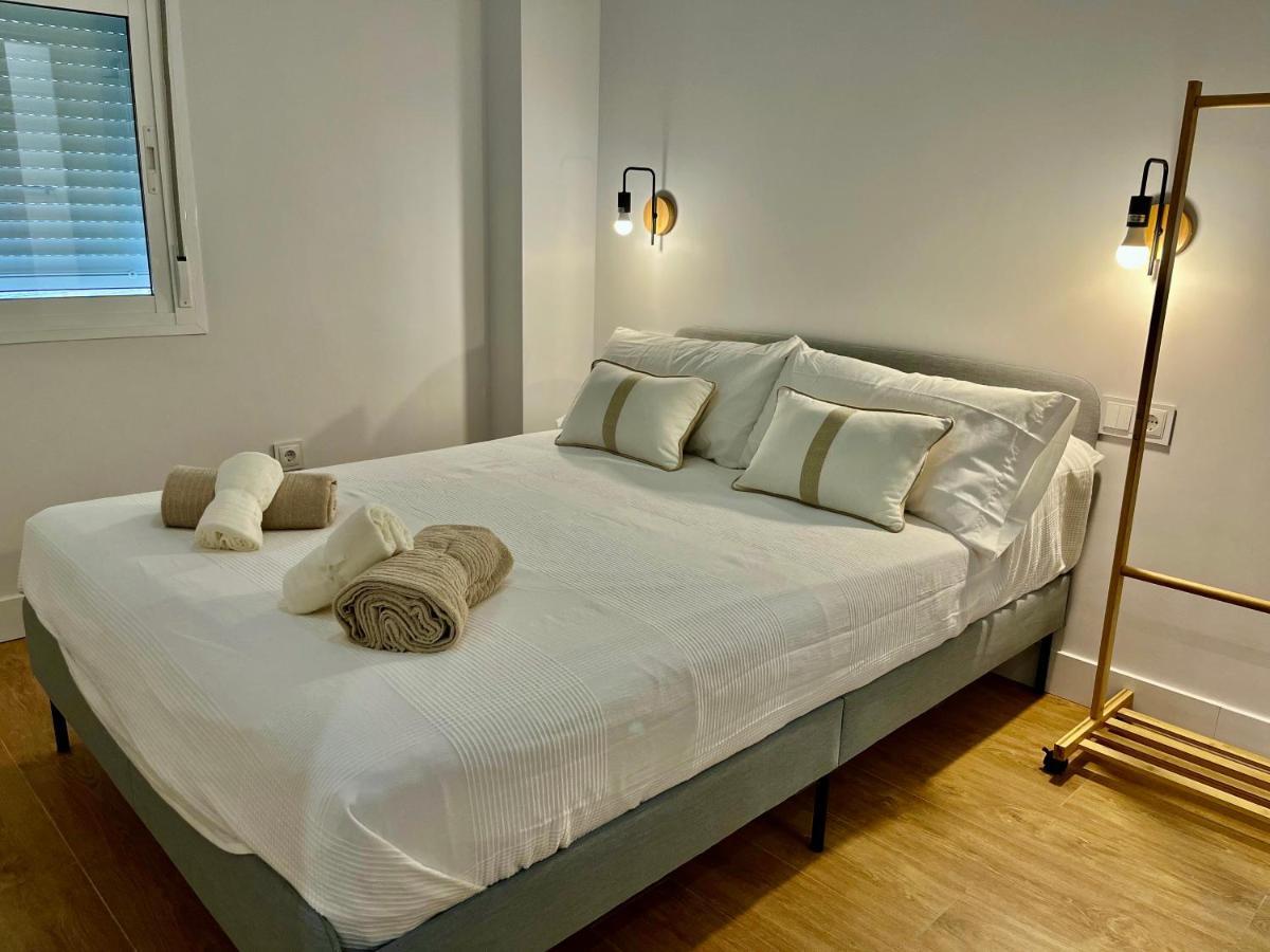Piso Picasso, Modern Apartment In The Heart Of Malaga City Exterior foto